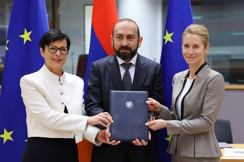 Aİ sənədi sülhə mina yerləşdirməkdir - ANALİZ