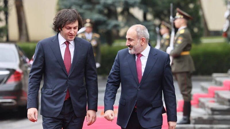 Kobaxidze Paşinyana sataşdı: O, bunu edə bilir, biz isə...