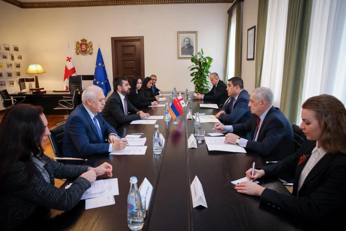 Papuaşvili: Azərbaycanla Ermənistan arasında sülh üçün perspektivlər yaranır