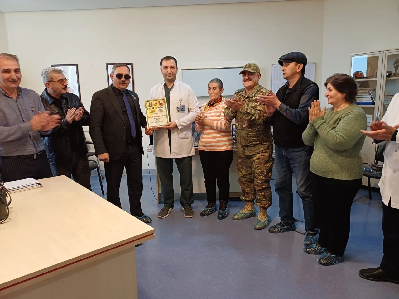 Cəsur həkim qazimizin həyatını xilas etdi