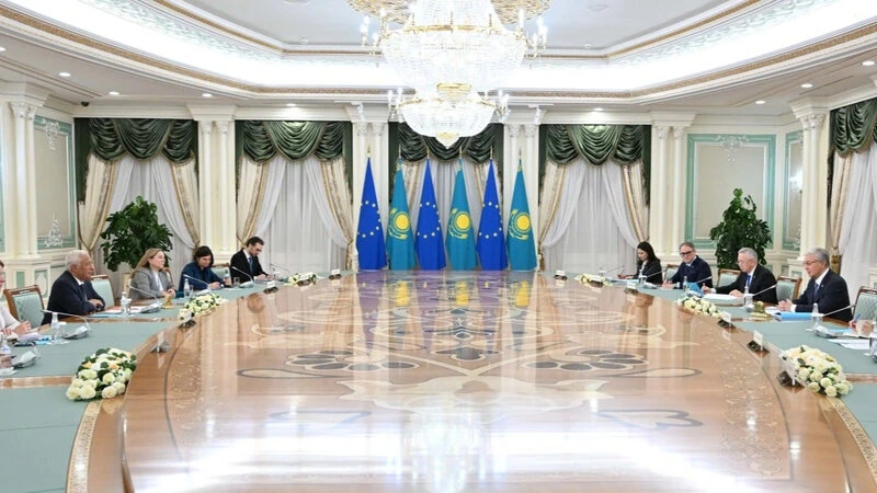 Qazaxıstan Prezidenti Antonio Koşta ilə görüşdü