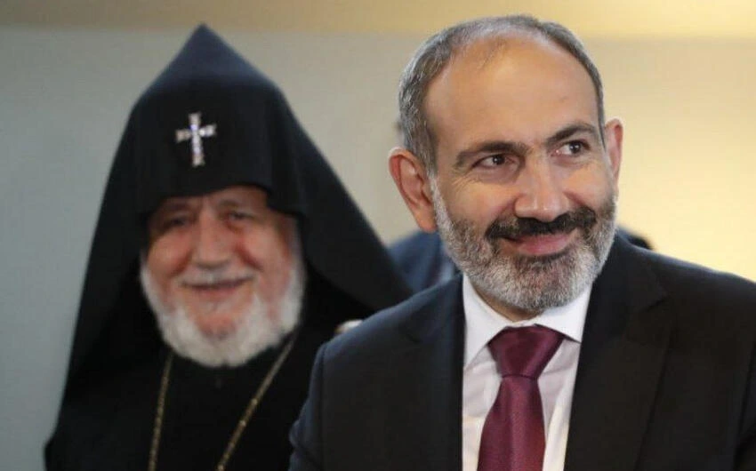 Paşinyan: II Qareginlə yalnız bir şərtlə görüşərəm