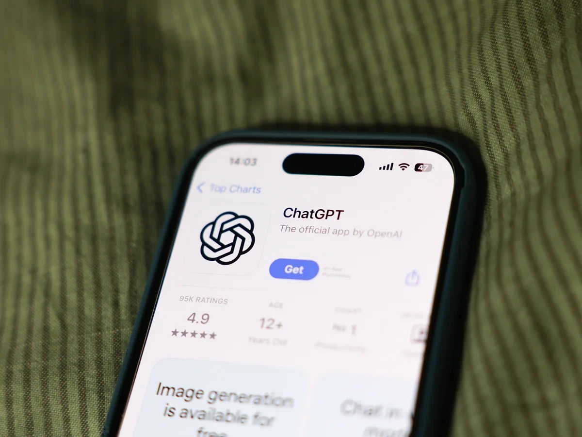 Süni intellekt təhlükə siqnalı verir: ChatGPT psixi sağlamlıq üçün risk yaradır?