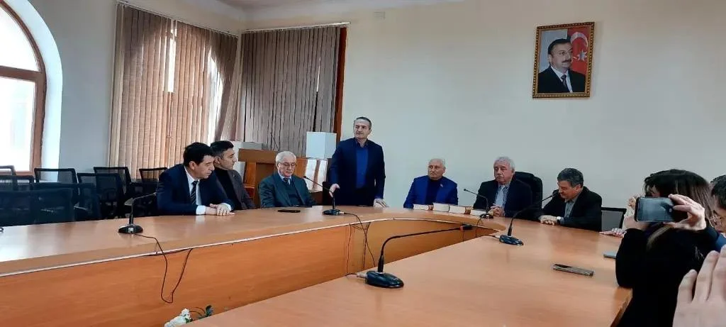 “Azərbaycan Türk fəlsəfi və ictimai fikir tarixi (XIX-XX əsrlər)” adlı III cildlik kitabın təqdimatı keçirilib- FOTO