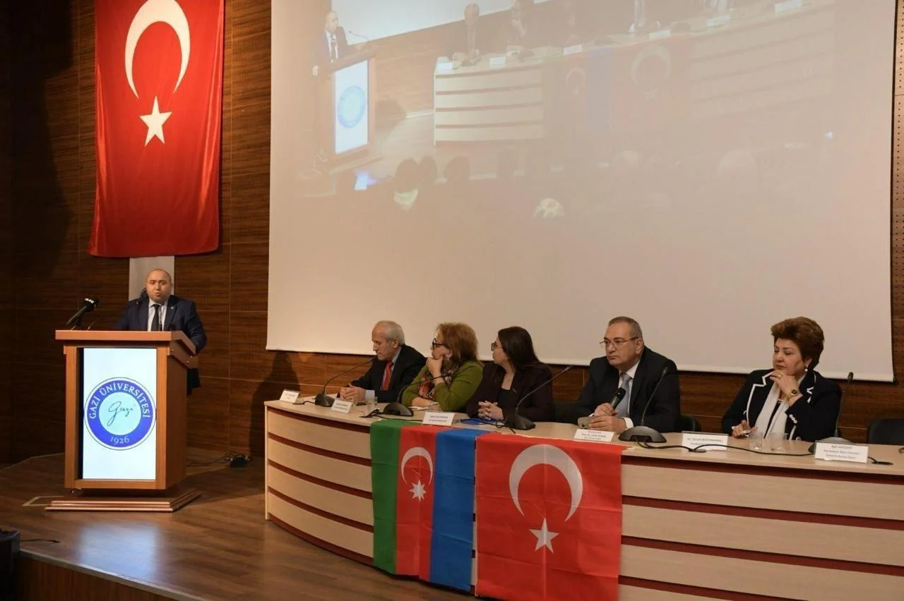 Deputatlarımız Xocalı soyqırımı ilə bağlı Türkiyədə beynəlxalq simpoziumda çıxış ediblər -FOTO