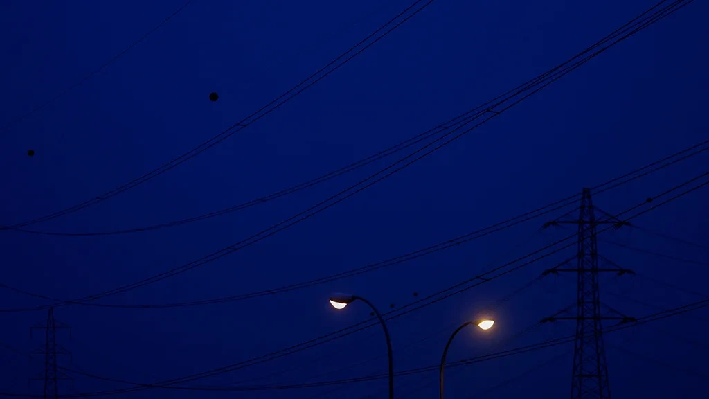 Bryansk qaranlığa qərq oldu – Hücumdan sonra işıq və istilik kəsildi