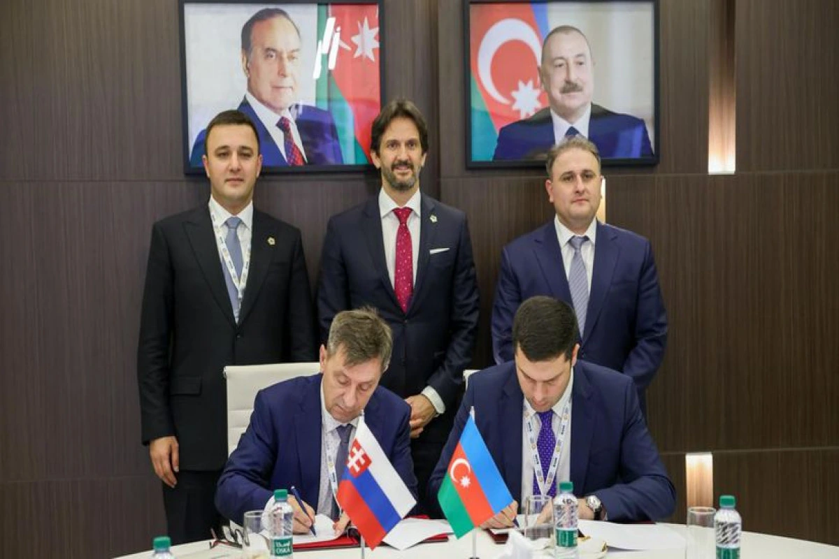 Azərbaycan və Slovakiya 210 milyon avroluq minaatan müqaviləsi imzalayıb
