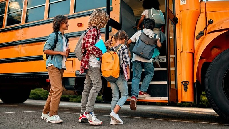 Azərbaycanda şagirdlərin məktəblərarası daşınması 3,8 milyon manata başa gələcək