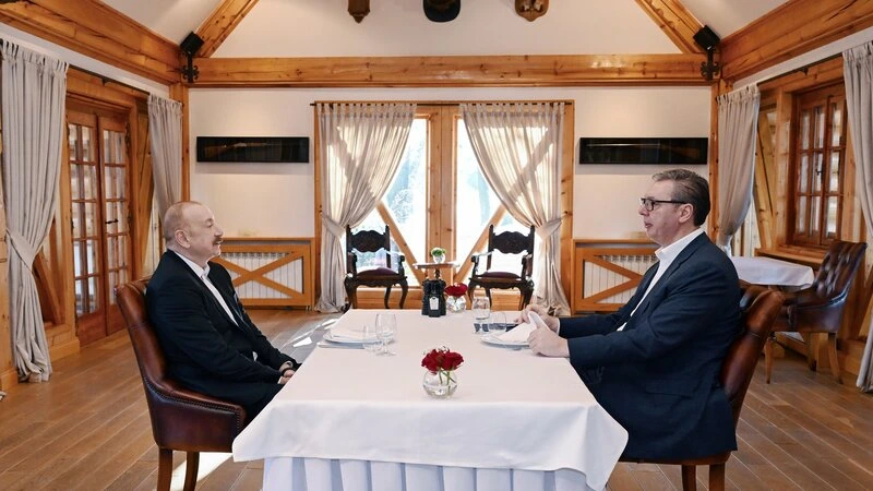 İlham Əliyev və Aleksandar Vuçiç qeyri-rəsmi səhər yeməyində iştirak ediblər