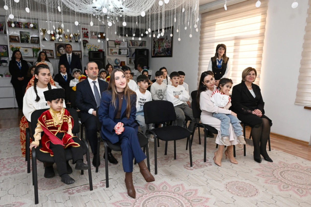 Leyla Əliyeva və Alena Əliyeva Gəncədə uşaq evində olublar