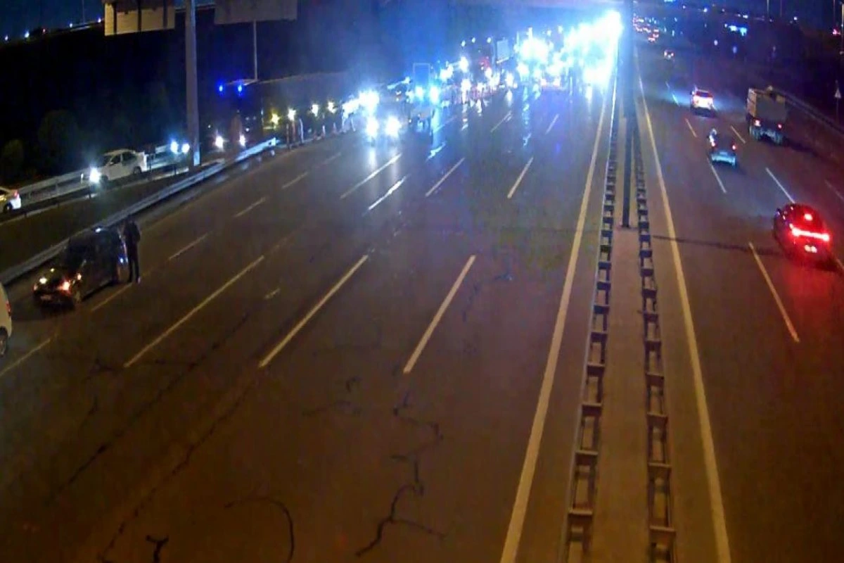 Hava limanı yolunda nəqliyyat vasitələrinin hərəkətinə məhdudiyyət tətbiq edilib