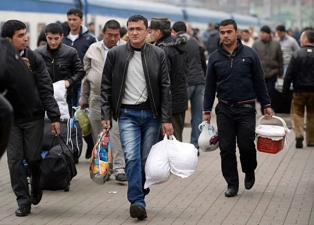 Rusiyada işləyən azərbaycanlıların sayında ciddi azalma müşahidə olunur - EKSPRT RƏYİ