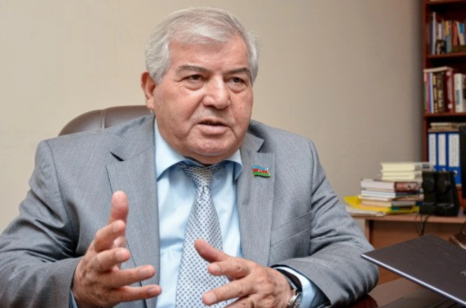 Süni intelekt məni narahat eləmir, narahat edən informasiya bazamızdır - Sabir Rüstəmxanlı