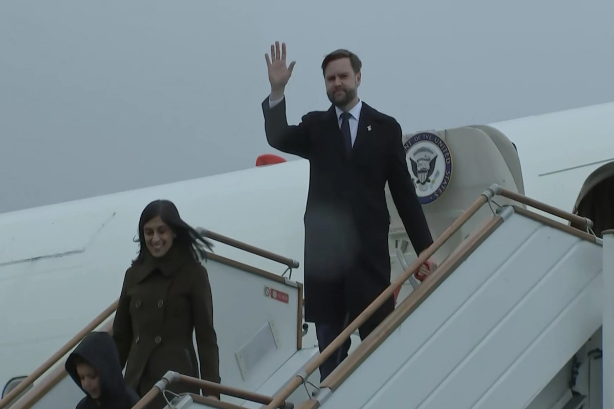 ABŞ-ın vitse-prezidenti Azərbaycana gəlib - FOTO - YENİLƏNİB