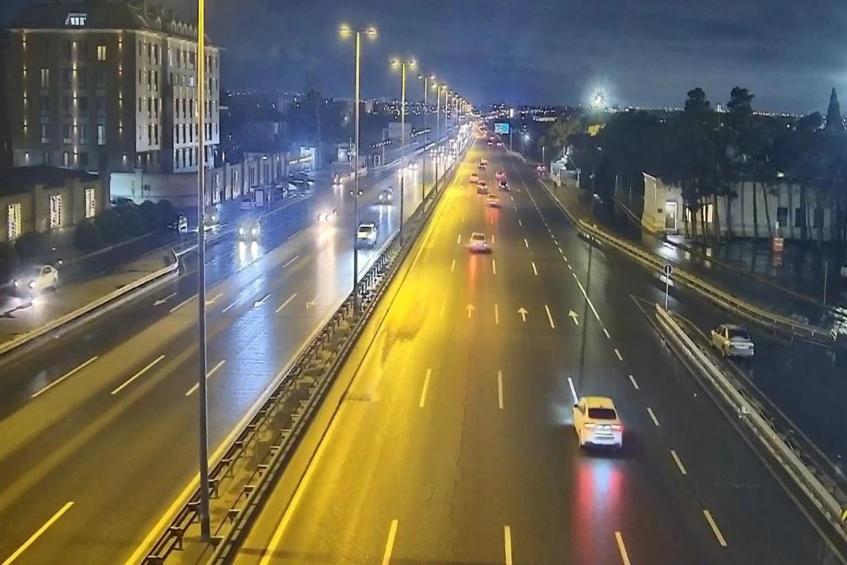 Bakıda bir sıra yollarda sürət həddi endirilib