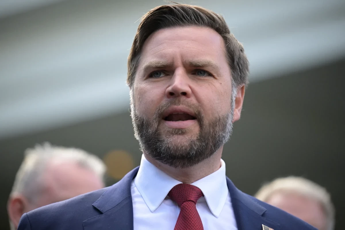 Vens: İran nüvə proqramını bərpa etməyə çalışır