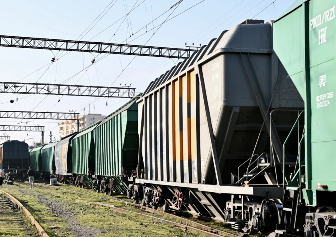 Rusiya taxılını Ermənistana daşıyan qatar Azərbaycandan yola düşüb