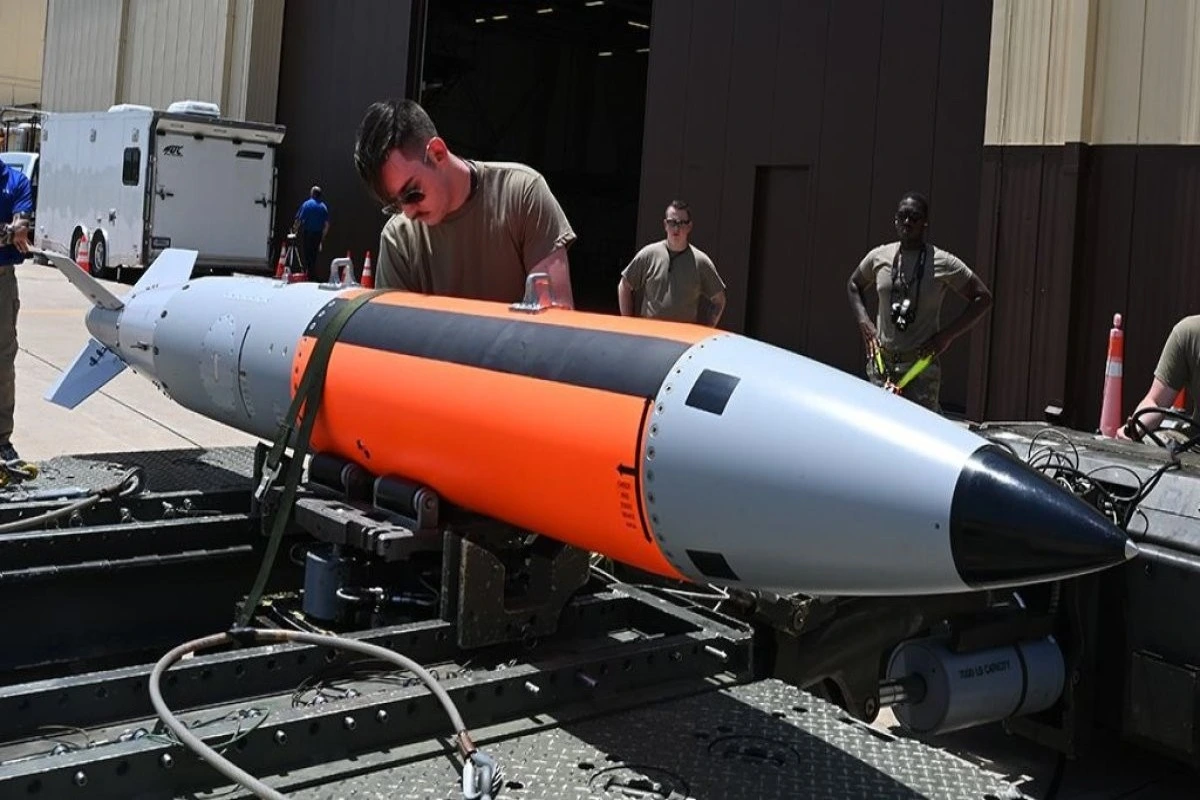 Starmerin sözçüsü: Britaniyanın Ukraynaya nüvə silahı verəcəyi barədə məlumat yalandır