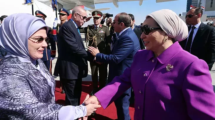 Ərdoğan rəsmi səfərlə Misirə gəlib