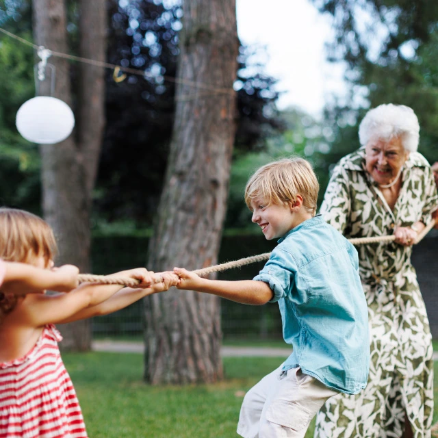 Elm də təsdiqlədi: Nənə nəvəsini övladından çox istəyir