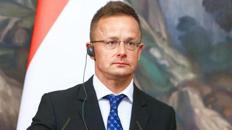 Macarıstan və Slovakiya Xorvatiyadan Rusiya neftinin nəqlinə icazə istəyib