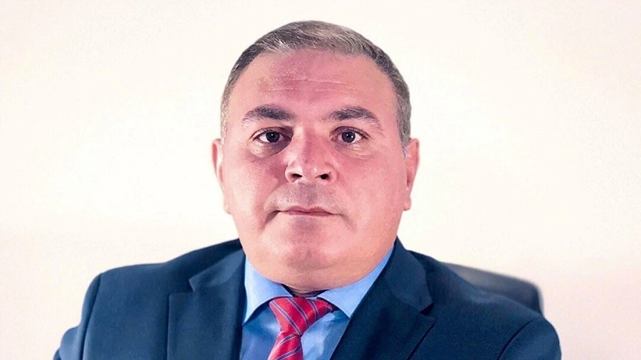 Hakimiyyətin ikinci şəxsi - Pezeşkian müxalif kimi çıxış edir - İranlı ekspert