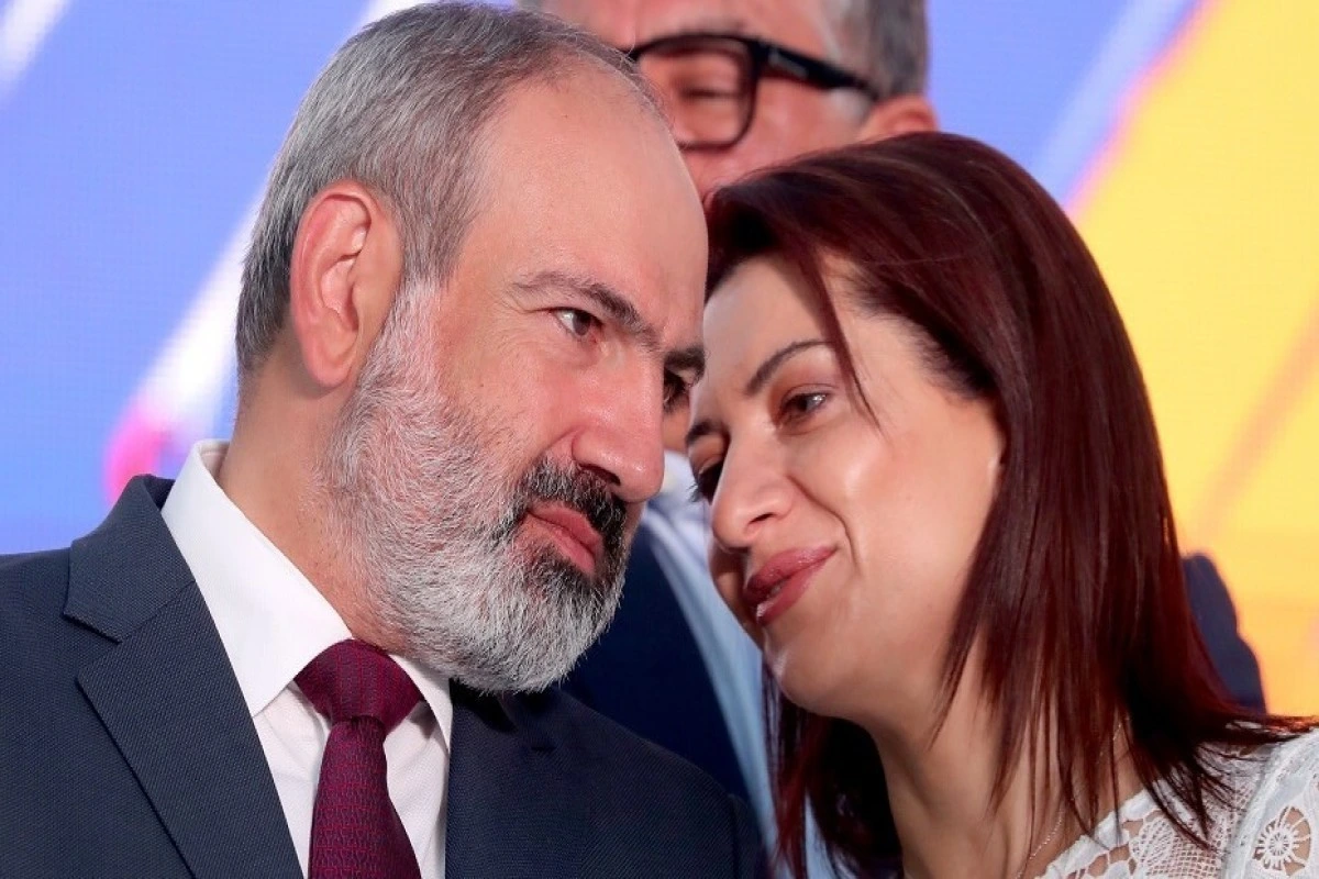 Anna Akopyan Nikol Paşinyanla vətəndaş nikahının başa çatdığını açıqlayıb