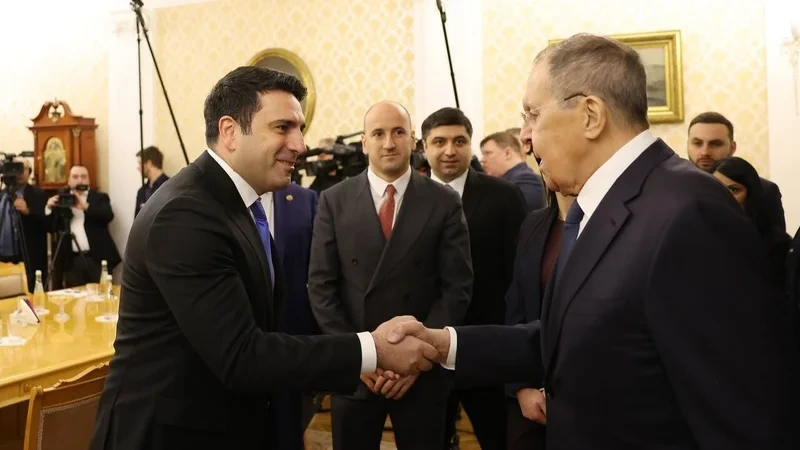 Simonyan Lavrovla görüşdə etiraz etdi
