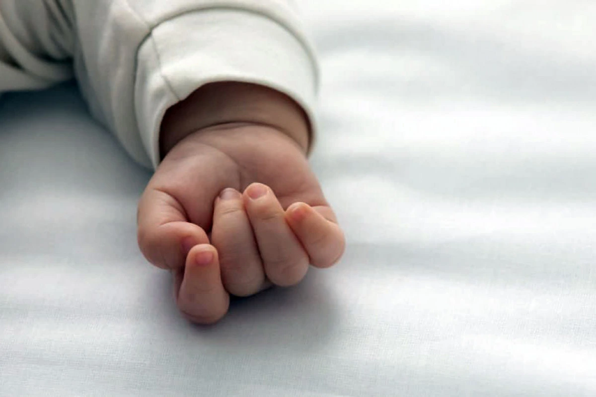 Bakıda əkiz körpələr dəm qazından boğularaq ölüb - YENİLƏNİB