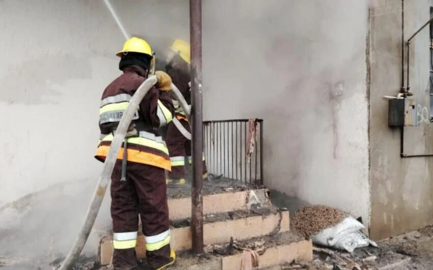 Bakıda yaşayış binasında yanğın - Sakinlər təxliyə olundu