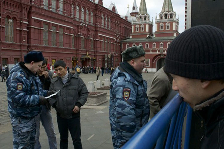 Rusiyadakı&nbsp;vətəndaşlarımız ayıq-sayıq olmalıdır: Deputatdan XƏBƏRDARLIQ