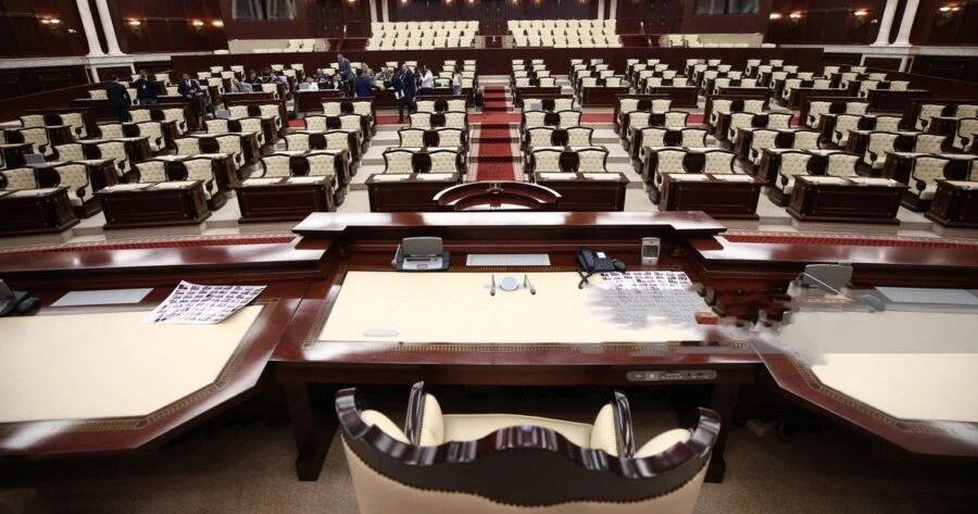 10 milyon əhali, 125 deputat: Sistem dəyişməlidirmi? - AÇIQLAMA