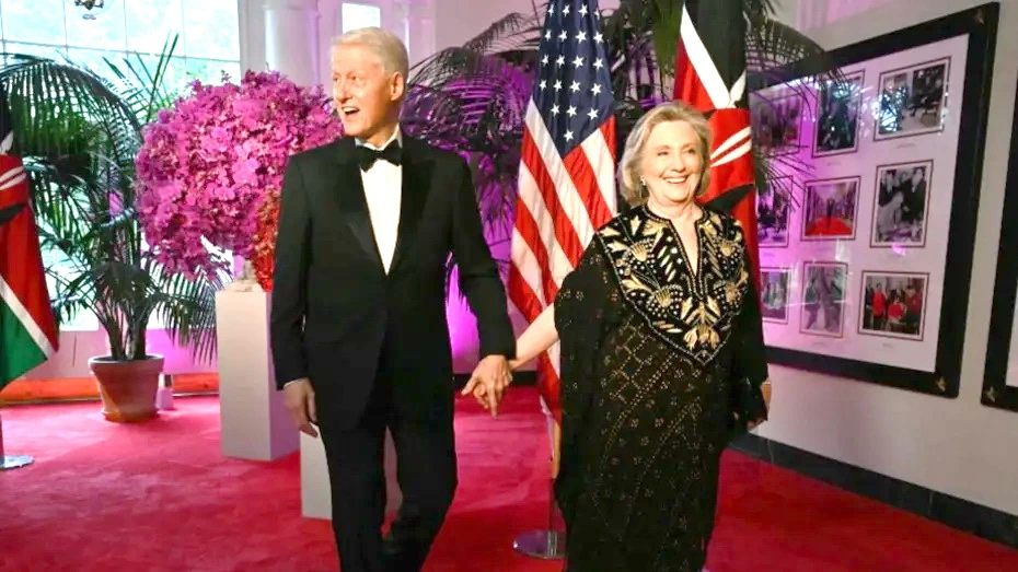 Klinton cütlüyündən Epstein açıqlaması: Açıq iclas tələb edirlər