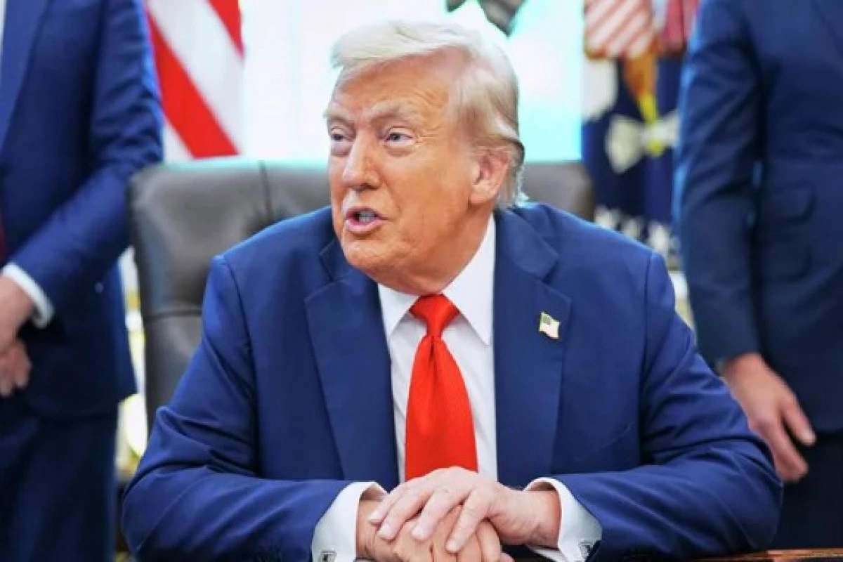 Tramp Epşteynlə dost olmadığını və onun adasına getmədiyini açıqlayıb