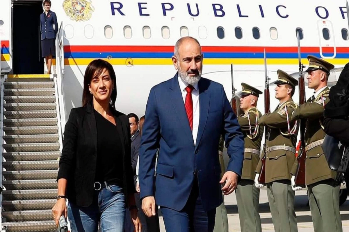 Nikol Paşinyan həyat yoldaşı ilə birlikdə BƏƏ-yə yollanıb
