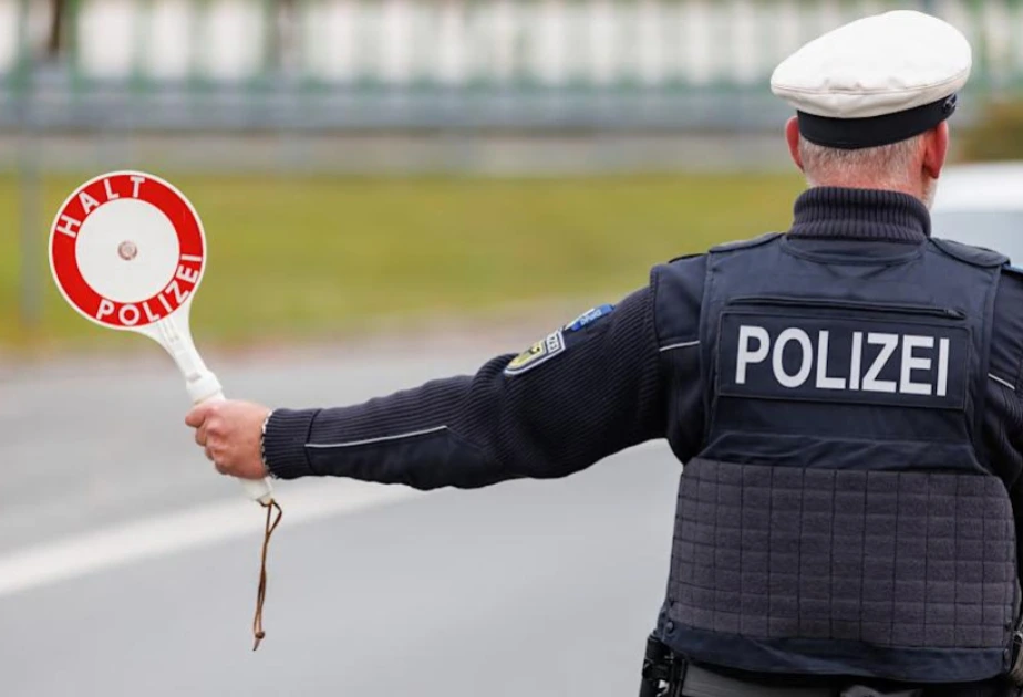 Almaniya sərhəd nəzarətini daha altı ay uzadacaq