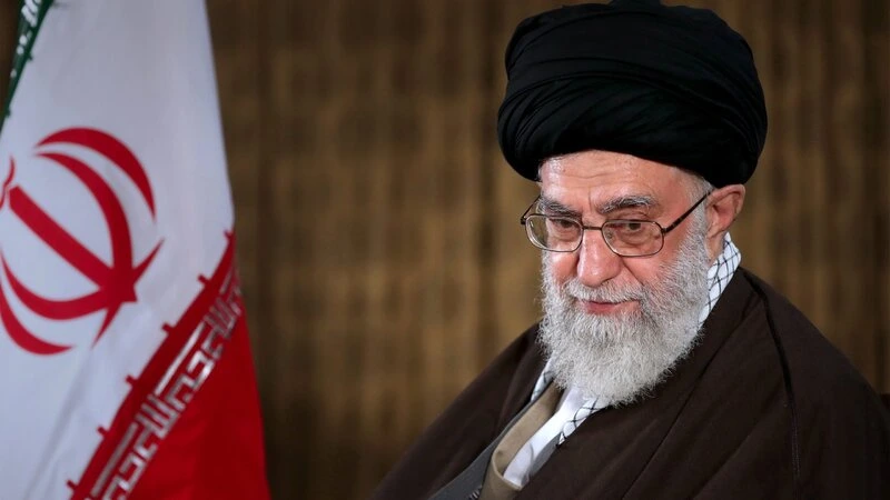 Xameneiyə 48 saat vaxt verildi