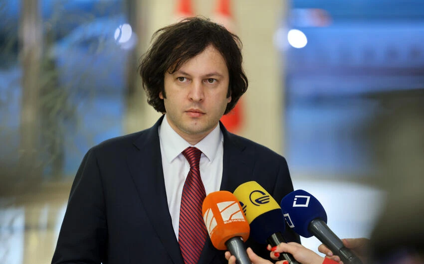 İrakli Kobaxidze: Gürcüstan sanksiyaya məruz qalan telekanalların hüquqlarını qoruyacaq