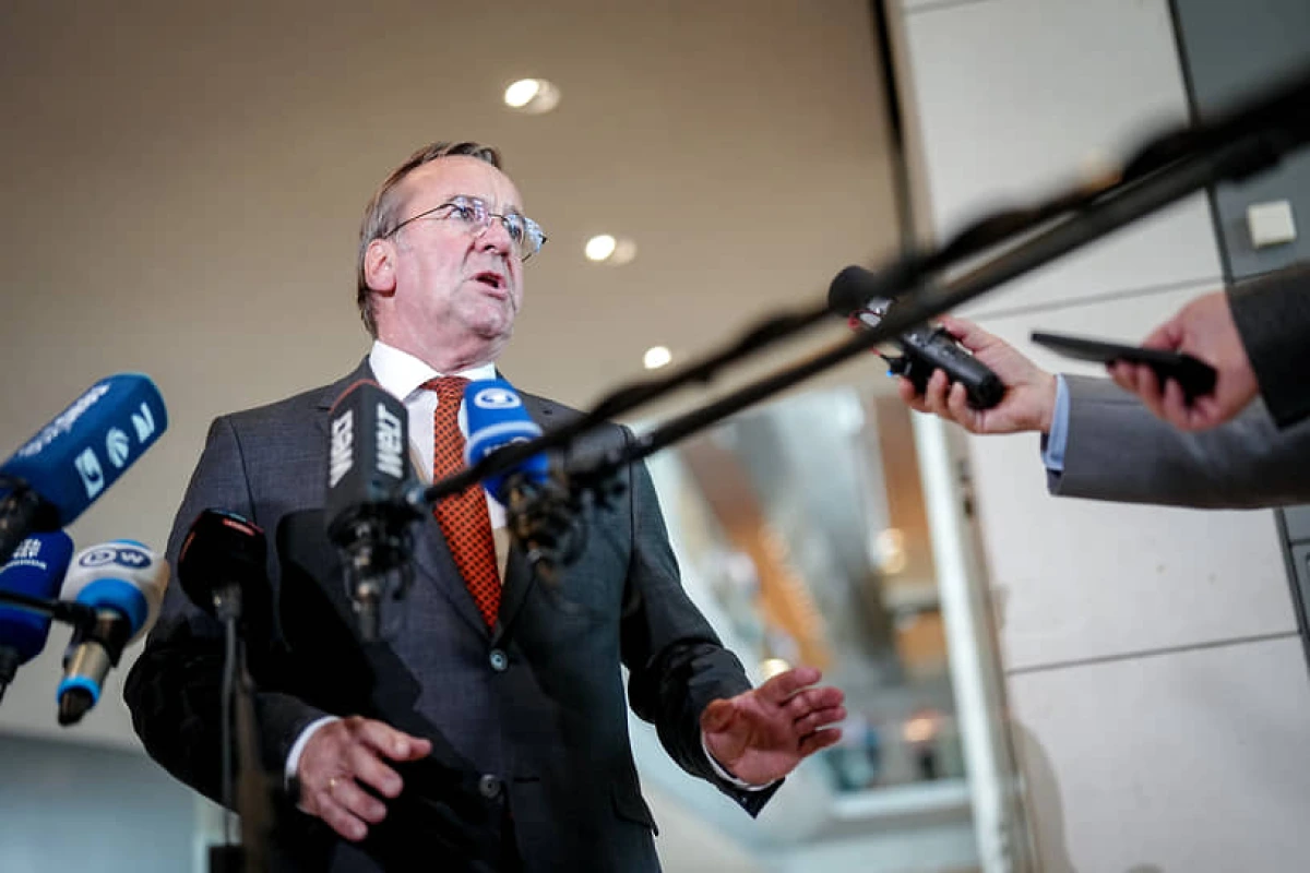 Almaniyalı nazir: Ukraynanın Aİ-yə üzvlüyü üçün konkret tarix mümkündür