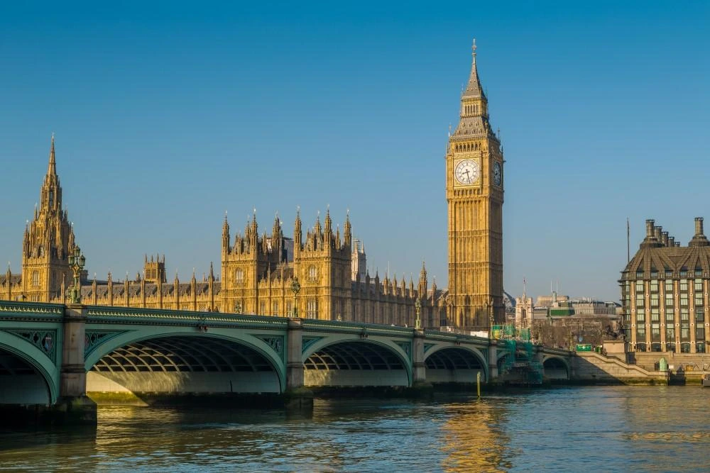 Londonda dəhşətli qızılca: 160 min insan yoluxa bilər