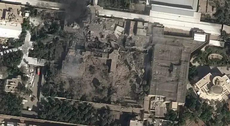 SON DƏQİQƏ: Hücumdan sonra Xameneinin iqamətgahının ilk görüntüsü yayıldı