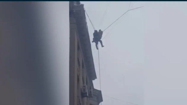 Möcüzə xilas: Təmizlik işçisi son anda qurtuldu