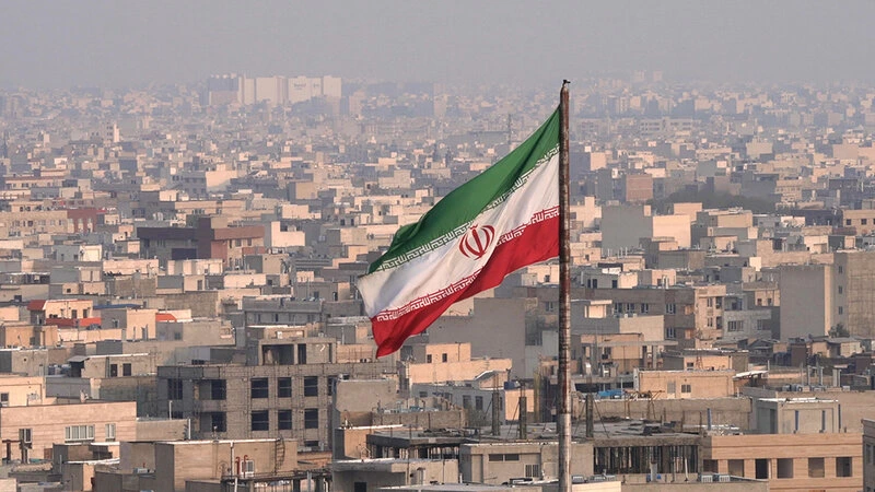 İran ABŞ ilə danışıqlarda sanksiyaların ləğvini gözləyir