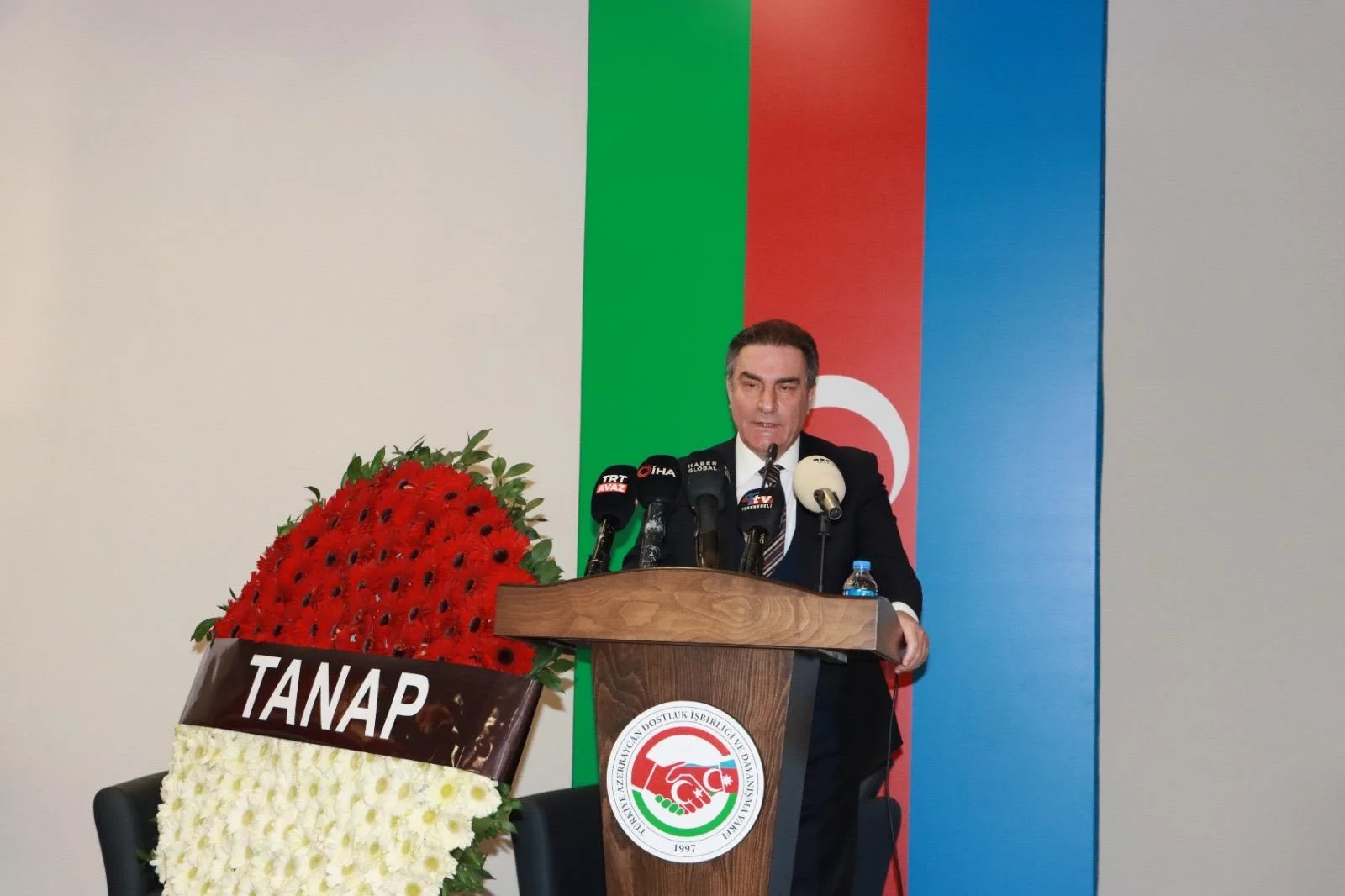 Ankarada 20 yanvar faciəsinin şəhidləri yad edildi -FOTO