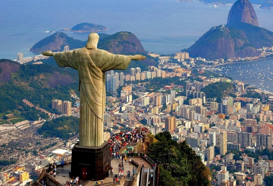 Braziliya Çin vətəndaşları üçün vizanı ləğv edir