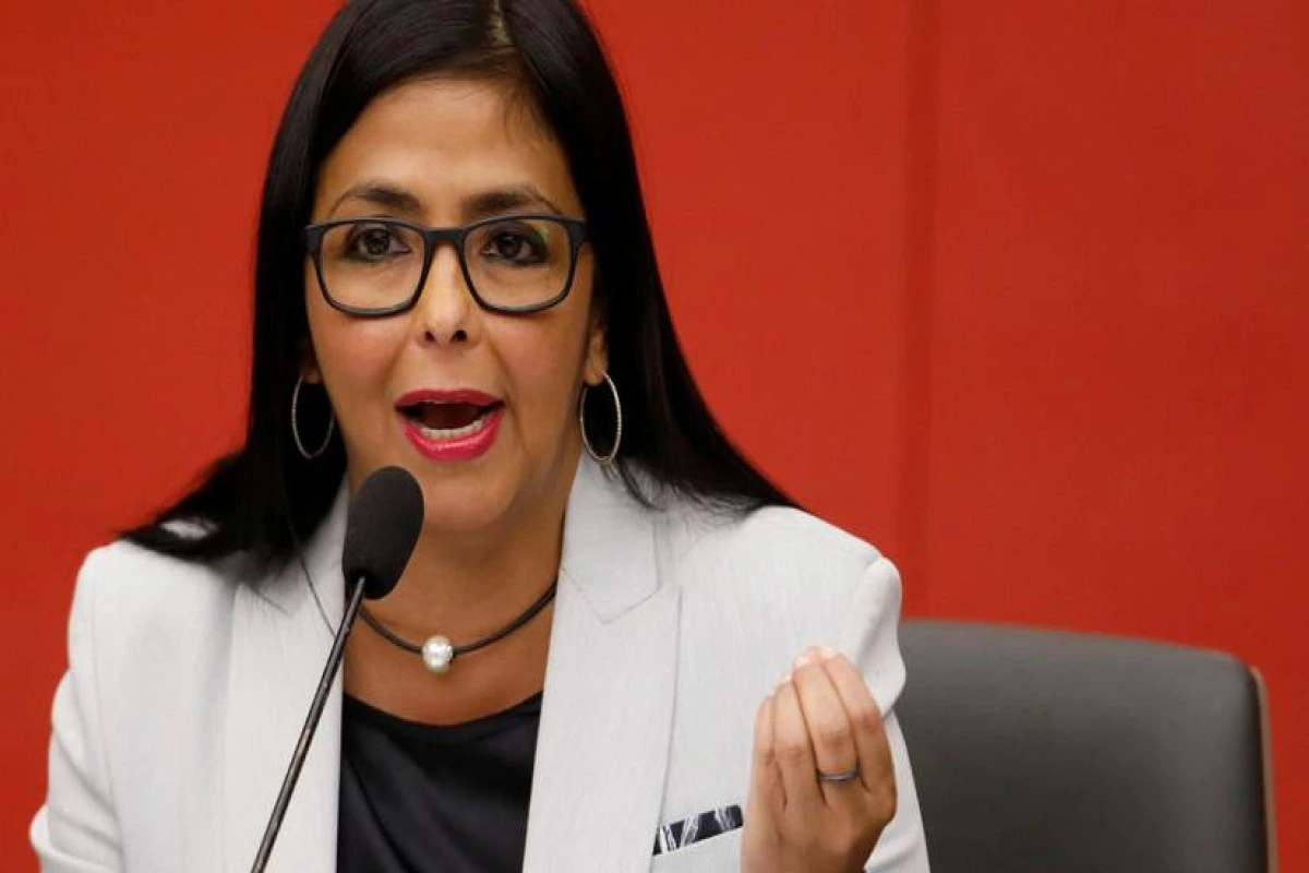 Dövlət başçısı vəzifəsinin icrası Delsi Rodrigezə həvalə edilib