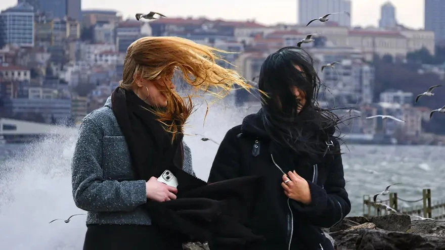 Güclü fırtına gəlir - Küləyin sürəti 90 km/saat-a çatacaq