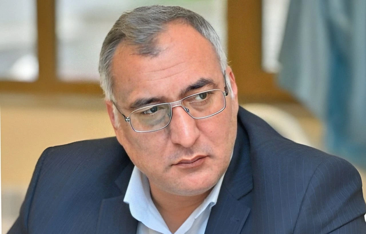 AYB kalxoz təfəkkürlü cəmiyyətdi, üzvsənsə, ödəməlisən - Şərif Ağayar