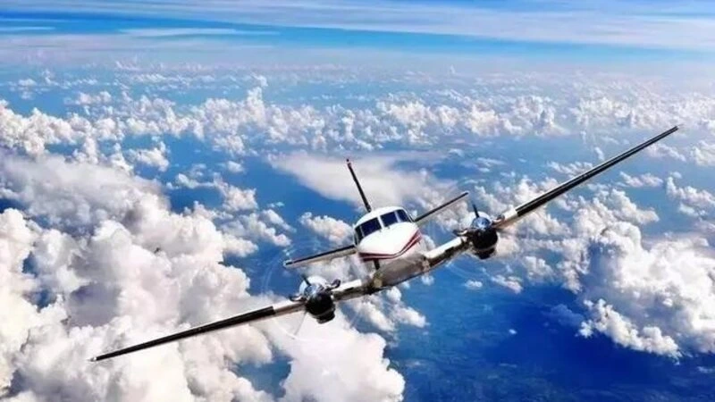 İranda aşağı səviyyədə uçuşlara 3 aylıq qadağa tətbiq edildi