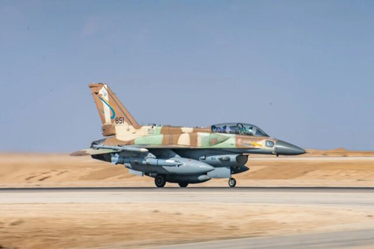 İsrail Livanda “Hizbullah” bazalarına zərbələr endirib